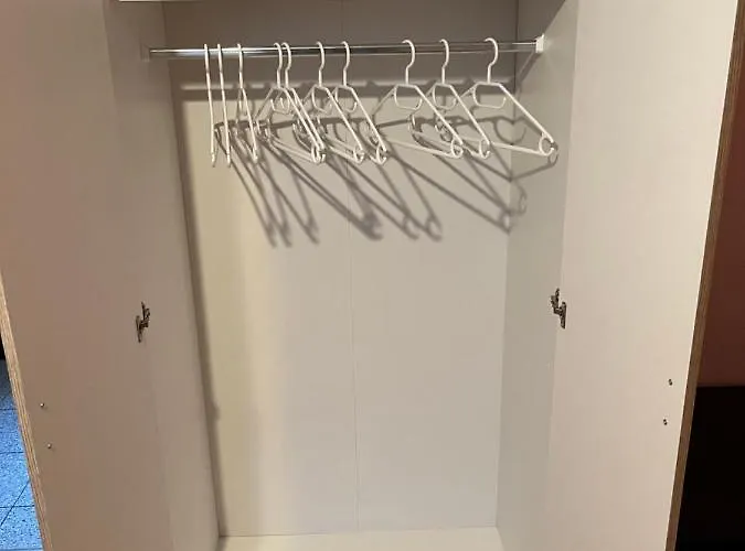 1 Bruchsal/forst 2 Personen بيت ضيافة *